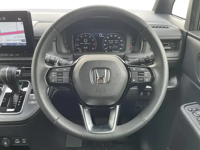 ホンダ ステップワゴン スパーダ 茨城県 2024(令6)年 1.4万km クリスタルブラックパール 9型純正ナビ/【AM/FM/CD/DVD/Bluetooth/フルセグ】/ホンダセンシング/-車線逸脱警報/-レーンキープアシスト/-BSM/-踏み間違い防止/-オートクルーズコントロール/バックカメラ/両側パワースライドドア/パワーバックドア/ハーフレザーシート/シートヒーター/LEDライト/ETC/ドライブレコーダー前後