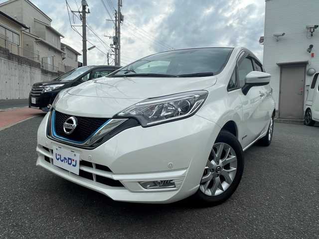 日産 ノート e－パワー X 福岡県 2018(平30)年 8.2万km ブリリアントホワイトパール (株)IDOMが運営する【じしゃロン八幡西店】の自社ローン専用車両になります。こちらは現金またはオートローンご利用時の価格です。自社ローンご希望の方は別途その旨お申付け下さい/・純正ナビ（MJ118D-W)/・Bluetooth/TV/・衝突被害軽減システム/・車線逸脱防止支援システム/・ウィンカーミラー/・プッシュスタート/・スマートキー/・純正フロアマット/・純正ホイール