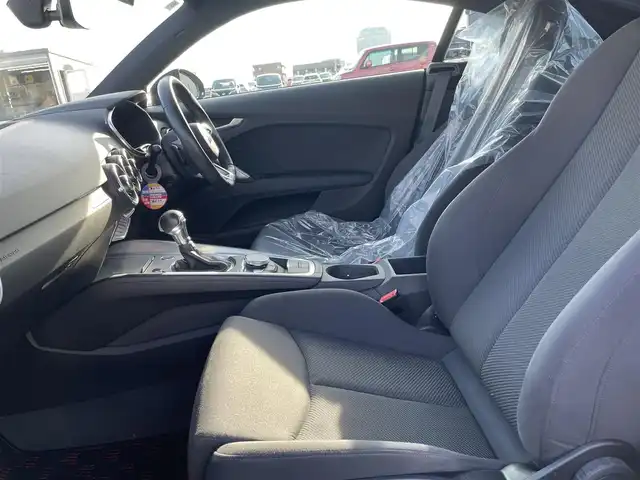 アウディ ＴＴクーペ 1．8TFSI 1st E 石川県 2016(平28)年 4.7万km 黒 Sライン/純正ナビ/フルセグTV/バックカメラ/LEDヘッドライト/ETC/ドライブレコーダー/クルーズコントロール/スマートキー/プッシュスタート/電動ミラー/オートライト/オートエアコン
