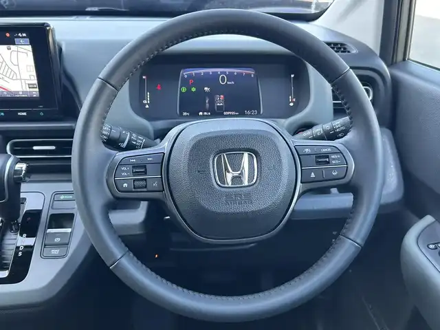 ホンダ フリード クロスター 道南・函館 2024(令6)年 4万km ベージュ ・８インチ Honda CONNECTナビ/・フルセグTV/・ドライブレコーダー前後/・バックカメラ/・ETC/・寒冷地仕様/・両側パワースライドドア/・ワイパーデアイサー/・ハーフレザーシート/・前席シートヒーター/・LEDヘッドライト/・オートマチックハイビーム/・オートライト/・衝突被害軽減ブレーキ/・レーダークルーズコントロール/・レーンキープアシスト/・BSM/・スマートキー/・エンジンプッシュスタート