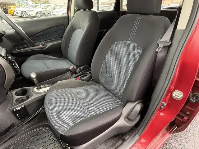 日産 ノート X DIG－S 宮城県 2012(平24)年 8万km ラディアントレッド 登録時走行距離79502km/社外SDナビ/FM・AM・TV・Bluetooth・CD/ETC/アイドリングストップ/スマートキー/スペアキーあり/スタッドレスタイヤ4本/ヘッドライトイベライザー/シフトロック機能/電動格納ミラー/ドアバイザー/純正フロアマット/社外アルミホイール/ECOモード