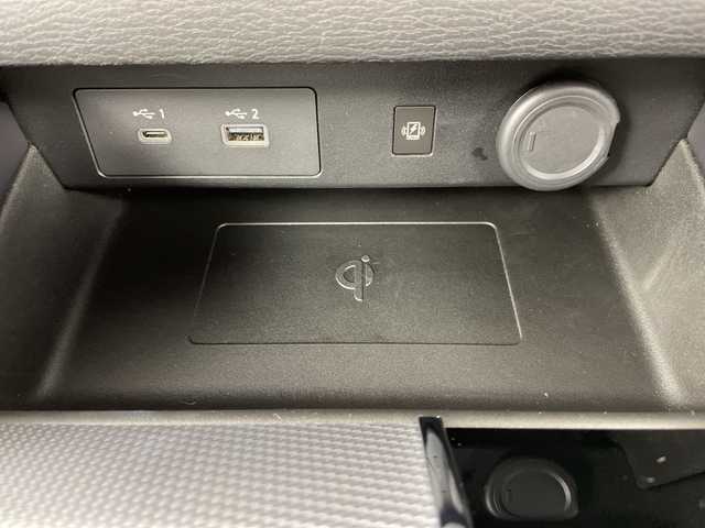 三菱 アウトランダー ＰＨＥＶ P 道央・札幌 2022(令4)年 5万km パールⅡ ・４WD/e-Assist/マイパイロット/・レーダークルーズコントロールシステム/・衝突被害軽減ブレーキシステム/・レーンチェンジアシスト機能付/・純正12.3インチディスプレイモニター/・Bluetooth/USB/フルセグ//・360度ビューモニター/バックカメラ /・レザーシートD.N/パワーシート/・D.N.２列目シートヒーター/ステアリングヒーター/・パワーバックドア /・ヘッドアップディスプレイ/・AC100V1500W/置くだけ充電/・社外ドライブレコーダー/・LEDオートライト/オートハイビーム/・ビルトインETC