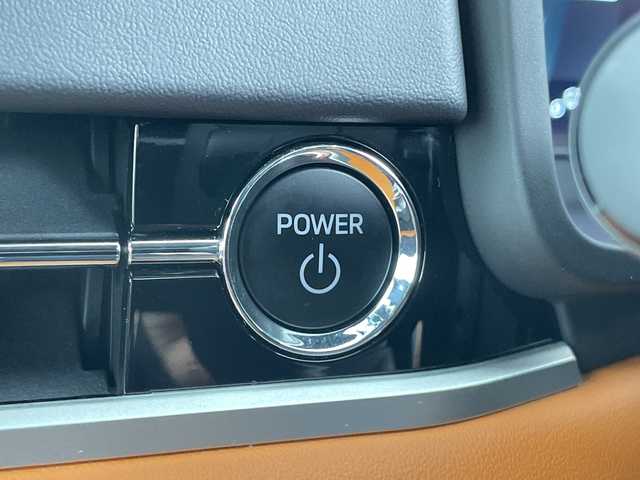 三菱 アウトランダー ＰＨＥＶ P 道央・札幌 2022(令4)年 5万km パールⅡ ・４WD/e-Assist/マイパイロット/・レーダークルーズコントロールシステム/・衝突被害軽減ブレーキシステム/・レーンチェンジアシスト機能付/・純正12.3インチディスプレイモニター/・Bluetooth/USB/フルセグ//・360度ビューモニター/バックカメラ /・レザーシートD.N/パワーシート/・D.N.２列目シートヒーター/ステアリングヒーター/・パワーバックドア /・ヘッドアップディスプレイ/・AC100V1500W/置くだけ充電/・社外ドライブレコーダー/・LEDオートライト/オートハイビーム/・ビルトインETC
