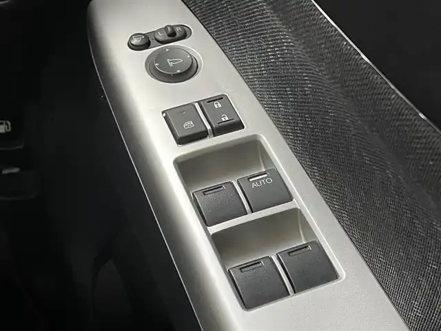 ホンダ Ｎ ＢＯＸ カスタム G ターボ Lパッケージ 茨城県 2016(平28)年 5.9万km プレミアムホワイトパールⅡ 純正ナビ/バックカメラ/フルセグ/シティブレーキアクティブシステム/クルーズコントロール/両側電動スライドドア/ETC/ハーフレザーシート/パドルシフト/純正15インチAW/ディスチャージヘッドライト/スマートキー/プッシュスタート