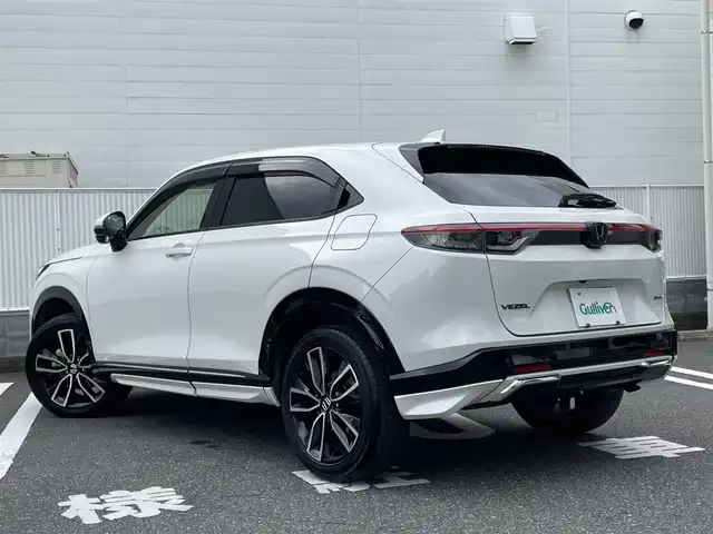ホンダ ヴェゼル ハイブリッド e:HEV Z 群馬県 2022(令4)年 10.3万km プラチナホワイトパール ワンオーナー/純正アンダーエアロ/ホンダコネクトナビ/Bluetooth/フルセグTV/ホンダセンシング/ブラインドスポットインフォメーション/全方位カメラ/ETC2.0/ワイヤレス充電器/前席シートヒーター/ハンズフリーアクセスパワーテールゲート/純正18インチアルミ/LEDヘッドライト/ステアリングスィッチ/スマートキー2本/W/サイド/カーテンエアバック/保証書/取扱説明書