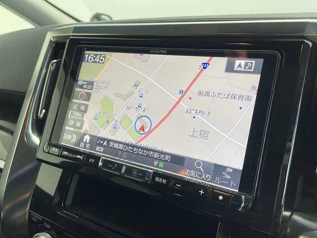 トヨタ ヴェルファイア Z 茨城県 2016(平28)年 6.1万km ブラック ９インチナビ　フルセグＴＶ　両側電動スライドドア　後席モニター　オットマン　ＥＴＣ　１００Ｖ充電　パーキングアシスト　横滑り防止装置　衝突被害軽減ブレーキ　純正１８インチアルミホイール　ＬＥＤライト