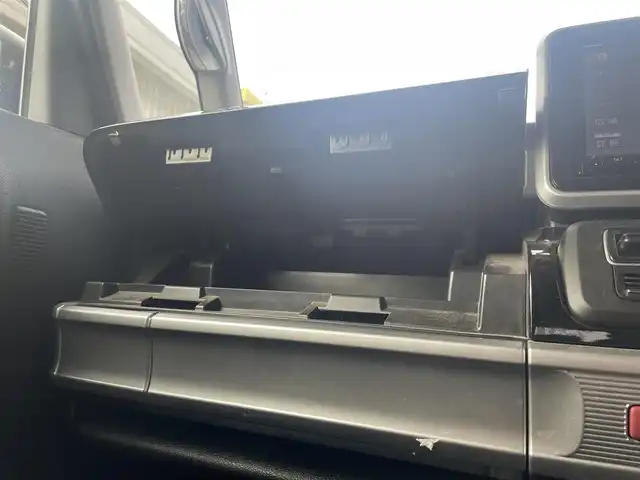 スズキ スペーシア カスタム HYBRID XS 栃木県 2018(平30)年 11.2万km フェニックスレッドパール (株)IDOMが運営する【じしゃロン宇都宮店】の自社ローン専用車両になります。こちらは現金またはオートローンご利用時の価格です。自社ローンご希望の方は別途その旨お申付け下さい/純正ナビ/アラウンドビューモニター/両側パワースライドドア/フルセグ/Ｂｌｕｅｔｏｏｔｈ/ハーフレザーシート/シートヒーター/衝突軽減ブレーキ/スマートキー/スペアキー/アイドリングストップ