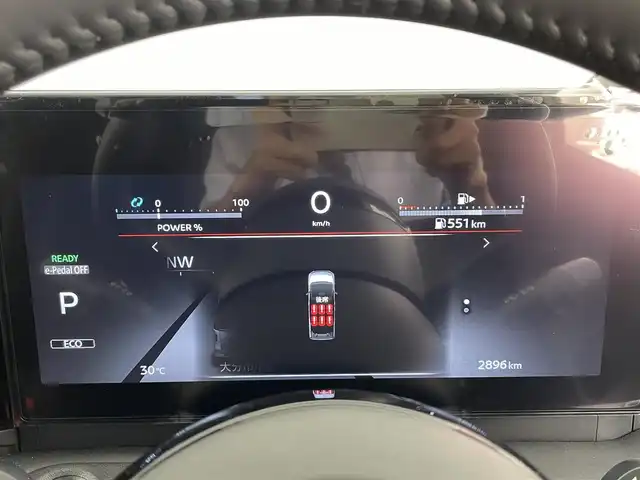 日産 セレナ e－パワー ハイウェイスター V 大分県 2025(令7)年 0.3万km プリズムホワイト フロントバンパーイルミネーション/ルーフスポイラー/AWINスポイラー(F/S/R)/プロパイロット搭載/アラウンドビューモニター/純正12.3インチナビ/・フルセグTV、HDMI、USB、AM/FM/・AppleCarPlay、AndroidAuto/ステアリングスイッチ/後席フリップダウンモニター/デジタルインナーミラー(ドラレコ機能付)/両側パワースライドドア/電動パーキングブレーキ/オートホールド機能/ETC2.0/オートリトラミラー/オートライト/LEDヘッドライト/純正アルミホイール/コーナーセンサー/保証書、取扱説明書、スペアキー有り
