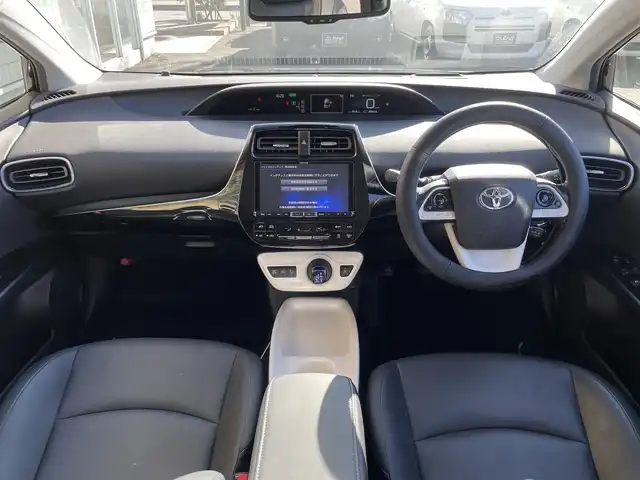 トヨタ プリウス A ツーリングセレクション 愛知県 2016(平28)年 8.9万km アティチュードブラックマイカ トヨタセーフティセンス　/レーダークルーズコントロール　/パーキングアシスト　/合皮シート　/アルパイン製９インチナビ　/バックカメラ　/ヘッドアップディスプレイ　/ＥＴＣ　/ＬＥＤヘッドライト/プッシュスタート/スマートキー