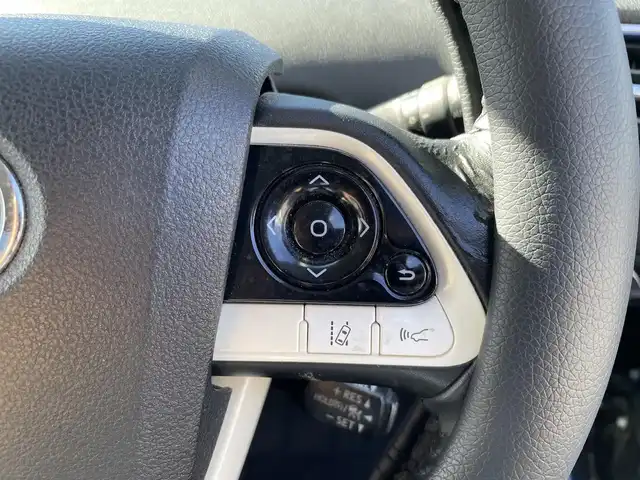 トヨタ プリウス A ツーリングセレクション 愛知県 2016(平28)年 8.9万km アティチュードブラックマイカ トヨタセーフティセンス　/レーダークルーズコントロール　/パーキングアシスト　/合皮シート　/アルパイン製９インチナビ　/バックカメラ　/ヘッドアップディスプレイ　/ＥＴＣ　/ＬＥＤヘッドライト/プッシュスタート/スマートキー