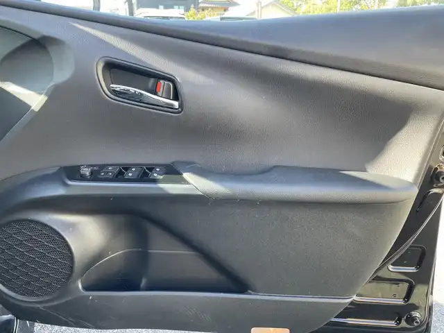 トヨタ プリウス A ツーリングセレクション 愛知県 2016(平28)年 8.9万km アティチュードブラックマイカ トヨタセーフティセンス　/レーダークルーズコントロール　/パーキングアシスト　/合皮シート　/アルパイン製９インチナビ　/バックカメラ　/ヘッドアップディスプレイ　/ＥＴＣ　/ＬＥＤヘッドライト/プッシュスタート/スマートキー