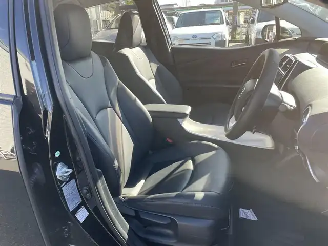 トヨタ プリウス A ツーリングセレクション 愛知県 2016(平28)年 8.9万km アティチュードブラックマイカ トヨタセーフティセンス　/レーダークルーズコントロール　/パーキングアシスト　/合皮シート　/アルパイン製９インチナビ　/バックカメラ　/ヘッドアップディスプレイ　/ＥＴＣ　/ＬＥＤヘッドライト/プッシュスタート/スマートキー