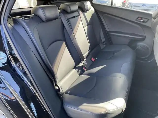 トヨタ プリウス A ツーリングセレクション 愛知県 2016(平28)年 8.9万km アティチュードブラックマイカ トヨタセーフティセンス　/レーダークルーズコントロール　/パーキングアシスト　/合皮シート　/アルパイン製９インチナビ　/バックカメラ　/ヘッドアップディスプレイ　/ＥＴＣ　/ＬＥＤヘッドライト/プッシュスタート/スマートキー