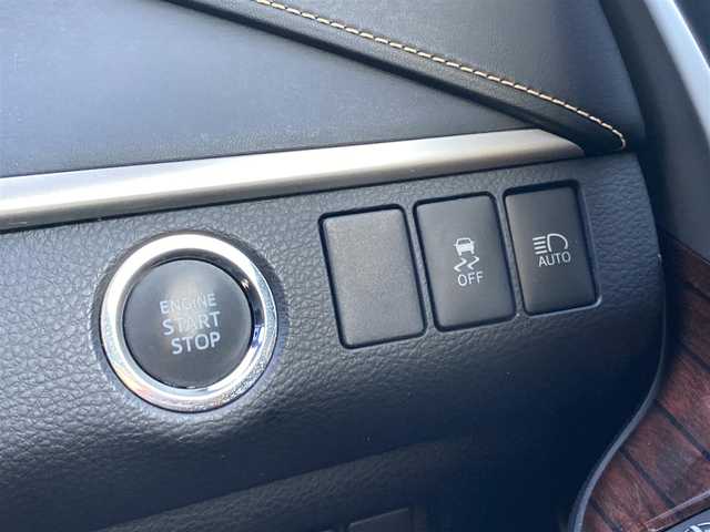 トヨタ ハリアー プレミアム 愛媛県 2016(平28)年 8.8万km ホワイトパールクリスタルシャイン メーカーオプションナビ/ＪＢＬサウンドシステム/・CD/DVD/Blu-ray/・フルセグTV/Bluetooth/SD/バックカメラ/モデリスタエアロ/・フロントスポイラー/・サイドスポイラー/・リアアンダースポイラー/・マフラー/革シート/・D席パワーシート/パワーバックドア/クルーズコントロール/レーンキープアシスト/ETC/純正アルミホイール/LEDオートライト/・オートハイビーム/取扱説明書/保証書