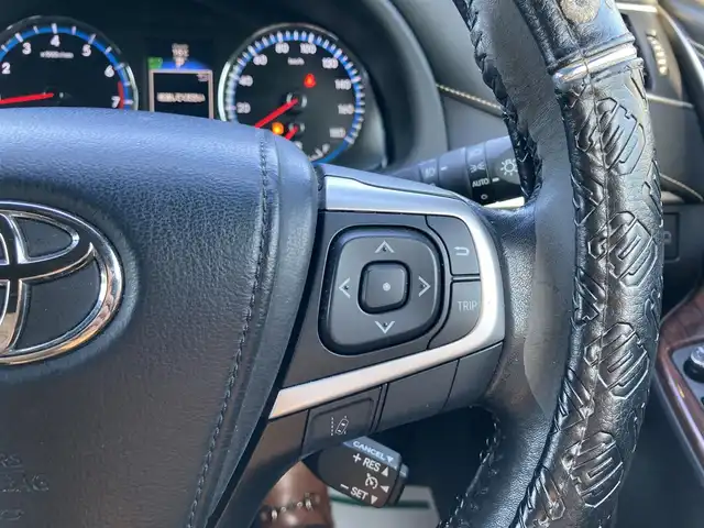 トヨタ ハリアー プレミアム 愛媛県 2016(平28)年 8.8万km ホワイトパールクリスタルシャイン メーカーオプションナビ/ＪＢＬサウンドシステム/・CD/DVD/Blu-ray/・フルセグTV/Bluetooth/SD/バックカメラ/モデリスタエアロ/・フロントスポイラー/・サイドスポイラー/・リアアンダースポイラー/・マフラー/革シート/・D席パワーシート/パワーバックドア/クルーズコントロール/レーンキープアシスト/ETC/純正アルミホイール/LEDオートライト/・オートハイビーム/取扱説明書/保証書