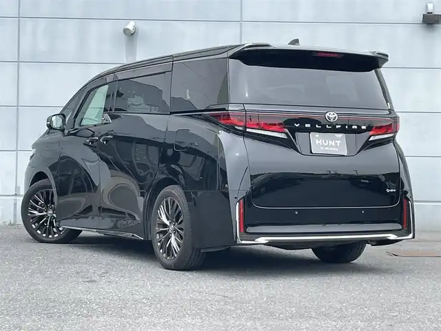 トヨタ ヴェルファイア ハイブリット Z プレミア 千葉県 2024(令6)年 2.5万km ブラック 純正14インチナビ/・フルセグTV/・Bluetooth/・FM/AM/・HDMI/・USB接続/ツインムーンルーフ/フリップダウンモニター/全方位カメラ/パワーバックドア/デジタルインナーミラー/ブラインドスポットモニター/トヨタセーフティセンス/・プリクラッシュセーフティー/・レーントレーシングアシスト/・レーンディパーチャーアラート/・レーダークルーズコントロール/・ロードサインアシスト/・プロアクティブドライビングアシスト/ステアリングヒーター/前後シートヒーター/前後シートベンチレーション/ユニバーサルステップ