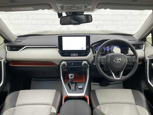 トヨタ ＲＡＶ４ アドベンチャー 山形県 2024(令6)年 2.6万km アティチュードブラックマイカ 純正ディスプレイオーディオ/・フルセグ/・Bluetooth/パノラミックビューモニター/純正ドライブレコーダー/トヨタセーフティセンス/ACC/BSM/D席メモリ機能付パワーシート/前席シートヒーター/前席エアシート/革巻きステアリング/ステアリングヒーター/ステアリングスイッチ/TRDマッドフラップ/ルーフレール/ウィンカーミラー/LEDヘッドライト/フォグランプ/フロアマット/スマートキー/プッシュスタート