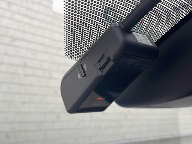 トヨタ ＲＡＶ４ アドベンチャー 山形県 2024(令6)年 2.6万km アティチュードブラックマイカ 純正ディスプレイオーディオ/・フルセグ/・Bluetooth/パノラミックビューモニター/純正ドライブレコーダー/トヨタセーフティセンス/ACC/BSM/D席メモリ機能付パワーシート/前席シートヒーター/前席エアシート/革巻きステアリング/ステアリングヒーター/ステアリングスイッチ/TRDマッドフラップ/ルーフレール/ウィンカーミラー/LEDヘッドライト/フォグランプ/フロアマット/スマートキー/プッシュスタート