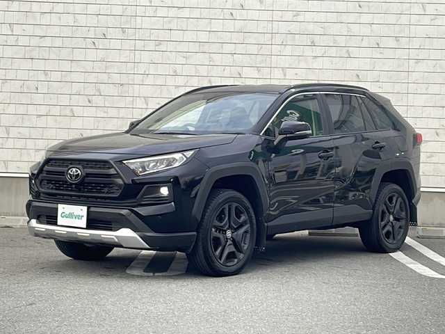 トヨタ ＲＡＶ４ アドベンチャー 山形県 2024(令6)年 2.6万km アティチュードブラックマイカ 純正ディスプレイオーディオ/・フルセグ/・Bluetooth/パノラミックビューモニター/純正ドライブレコーダー/トヨタセーフティセンス/ACC/BSM/D席メモリ機能付パワーシート/前席シートヒーター/前席エアシート/革巻きステアリング/ステアリングヒーター/ステアリングスイッチ/TRDマッドフラップ/ルーフレール/ウィンカーミラー/LEDヘッドライト/フォグランプ/フロアマット/スマートキー/プッシュスタート