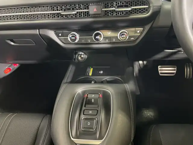 ホンダ ＺＲ－Ｖ ハイブリッド e:HEV Z ブラックスタイル 神奈川県 2024(令6)年 1.3万km ミッドナイトブルービームM 純正9型ナビゲーション/AM FM フルセグ Bluetooth AppleCarPlay /マルチビューカメラ/BOSEサウンド/ホンダセンシング/アダプティブクルーズコントロール/シートヒーター/パワーシート/ETC/ドライブレコーダー/純正フロアマット/パワーバックドア/スマートキー/LEDヘッドライト/オートライト/オートマチックハイビーム/純正18インチアルミホイル/ドアバイザー/置くだけ充電