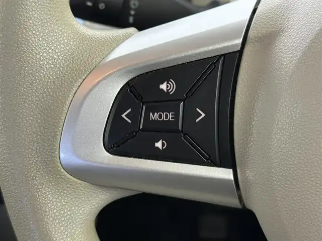 ダイハツ ムーヴ キャンバス X ブラックアクセント リミテッド SAⅢ 愛知県 2020(令2)年 2.6万km 茶 HDDナビ/パノラマモニター/両側パワースライドドア/衝突回避支援ブレーキ機能/フルセグTV/Bluetooth/CD/DVD再生/スマートキー/プッシュスタート/電動格納ミラー/オートライト