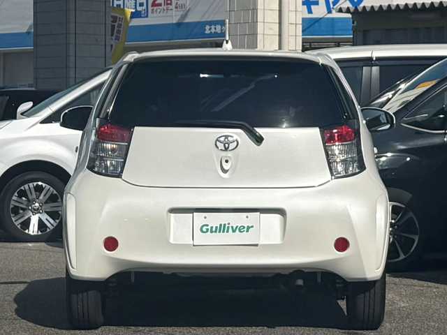 トヨタ ｉＱ 100G 愛知県 2012(平24)年 4.5万km ホワイトパールクリスタルシャイン /純正オーディオ//AM/FM/CD/AUX//ETC//オートヘッドライト//レーダー探知機//ドライブレコーダー//純正リムーバブルシェルフ//オートリトラクタブルウィンカーミラー//リバース連動ドアミラー//ステアリングスイッチ//エコモード//ISOFIX//取扱説明書//保証書//スペアキー