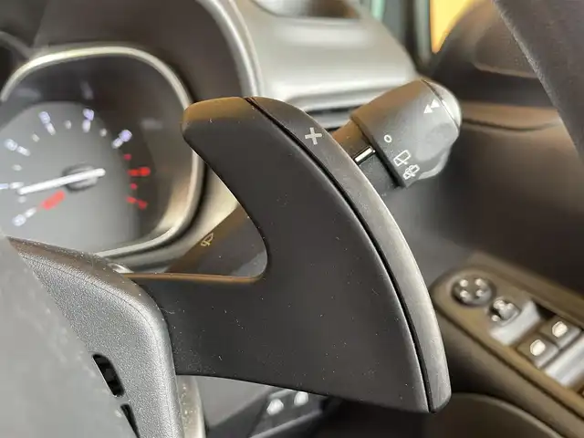 シトロエン ベルランゴ フィール 愛知県 2020(令2)年 6.3万km 緑 ワンオーナー/純正ディスプレイオーディオ/サイドカメラ/バックカメラ/AppleCarPlay /アクティブクルーズコントロール/ブラインドスポットアシスト/レーンキープアシスト/ETC/純正16インチアルミ/社外アルミ付スタッドレスタイヤ有/ドラレコ