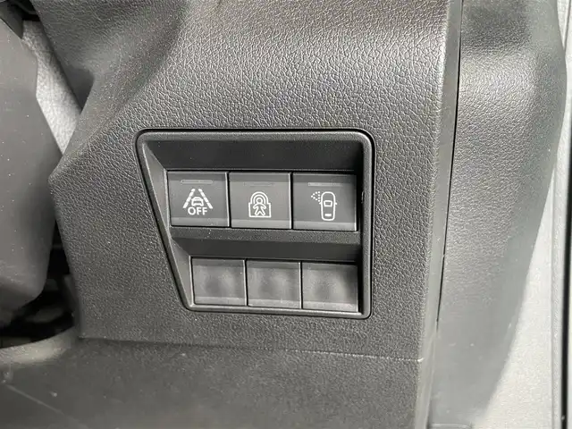 シトロエン ベルランゴ フィール 愛知県 2020(令2)年 6.3万km 緑 ワンオーナー/純正ディスプレイオーディオ/サイドカメラ/バックカメラ/AppleCarPlay /アクティブクルーズコントロール/ブラインドスポットアシスト/レーンキープアシスト/ETC/純正16インチアルミ/社外アルミ付スタッドレスタイヤ有/ドラレコ