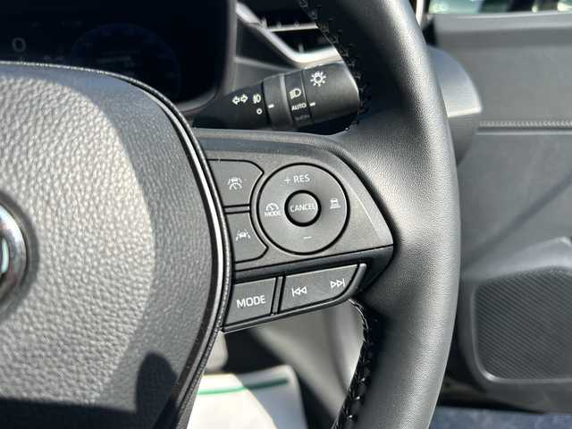 トヨタ カローラツーリング ハイブリッド ダブルバイビー 大阪府 2023(令5)年 1.1万km アティチュードブラックマイカ ワンオーナー/ブラインドスポットモニター/純正10.5型ナビ(BT/USB/フルセグ)/バックカメラ/衝突被害軽減システム/レーンキープアシスト/コーナーセンサー/アダクティブクルーズコントロール/オートライト/オートマチックハイビーム/純正アルミホイール/社外フロアマット/ハーフレザー/ビルトインETC/スマートキー/LEDヘッドライト