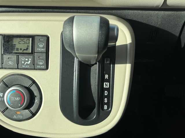 ダイハツ ミラ ココア X 宮城県 2016(平28)年 4.5万km パールホワイトⅢ/ココアベージュマイカメタリック 2トーン 登録時走行距離44915km/バックカメラ/純正フロアマット/純正エアロ(F/S/R)/FM/AM/Bluetooth接続/USB/HDMI/AUX/TV/DISC/パワーステアリング/パワーウインド/電格ミラー/ABS/盗難防止装置/タイヤ(ブリヂストン・ニューノ)23年製/フォグランプ/純正ドアバイザー/HIDヘッドライト