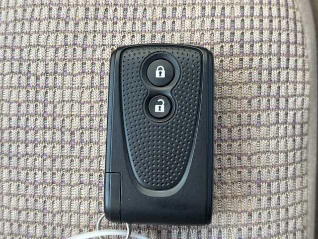 ダイハツ ミラ ココア X 宮城県 2016(平28)年 4.5万km パールホワイトⅢ/ココアベージュマイカメタリック 2トーン 登録時走行距離44915km/バックカメラ/純正フロアマット/純正エアロ(F/S/R)/FM/AM/Bluetooth接続/USB/HDMI/AUX/TV/DISC/パワーステアリング/パワーウインド/電格ミラー/ABS/盗難防止装置/タイヤ(ブリヂストン・ニューノ)23年製/フォグランプ/純正ドアバイザー/HIDヘッドライト