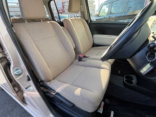 ダイハツ ミラ ココア X 宮城県 2016(平28)年 4.5万km パールホワイトⅢ/ココアベージュマイカメタリック 2トーン 登録時走行距離44915km/バックカメラ/純正フロアマット/純正エアロ(F/S/R)/FM/AM/Bluetooth接続/USB/HDMI/AUX/TV/DISC/パワーステアリング/パワーウインド/電格ミラー/ABS/盗難防止装置/タイヤ(ブリヂストン・ニューノ)23年製/フォグランプ/純正ドアバイザー/HIDヘッドライト