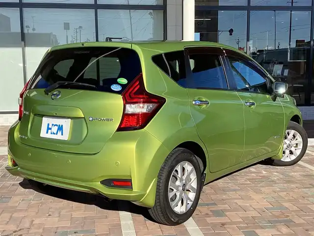日産 ノート e－パワー メダリスト FOUR 三重県 2019(平31)年 5.8万km オリーブグリーン 衝突軽減ブレーキ/純正ナビ/フルセグ/Bluetooth/DVD再生/録音機能/アラウンドビューモニター/LEDヘッドライト/フォグライト/デジタルインナーミラー/インテリジェントキー/プッシュスタート/ハーフレザーシート/ドライブレコーダー