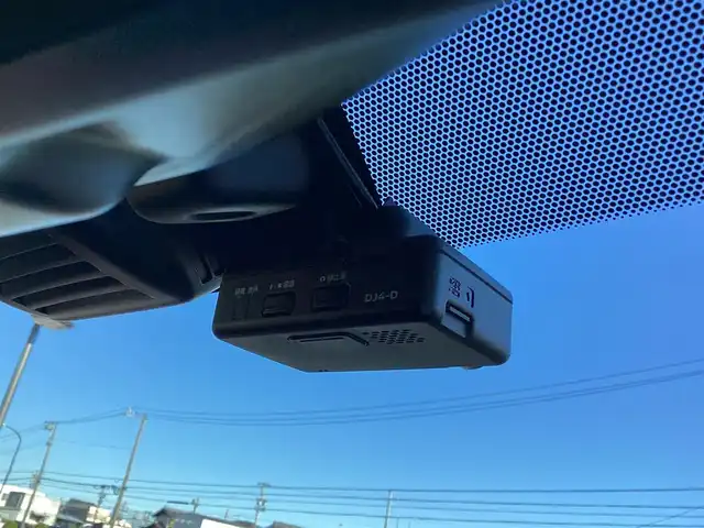 日産 ノート e－パワー メダリスト FOUR 三重県 2019(平31)年 5.8万km オリーブグリーン 衝突軽減ブレーキ/純正ナビ/フルセグ/Bluetooth/DVD再生/録音機能/アラウンドビューモニター/LEDヘッドライト/フォグライト/デジタルインナーミラー/インテリジェントキー/プッシュスタート/ハーフレザーシート/ドライブレコーダー