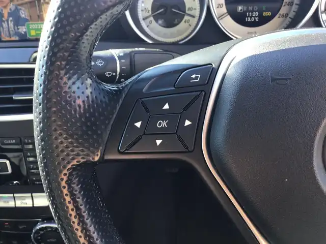 メルセデス・ベンツ Ｃ１８０ 福井県 2013(平25)年 4.7万km オブシディアンブラック 純正ナビ/17インチメルセデスアルミ/HIDヘッドランプ/プッシュスタート/ETC/レーダー探知機/ハーフレザー/前席パワーシート/オートライト/スマートキー2/クルーズコントロール