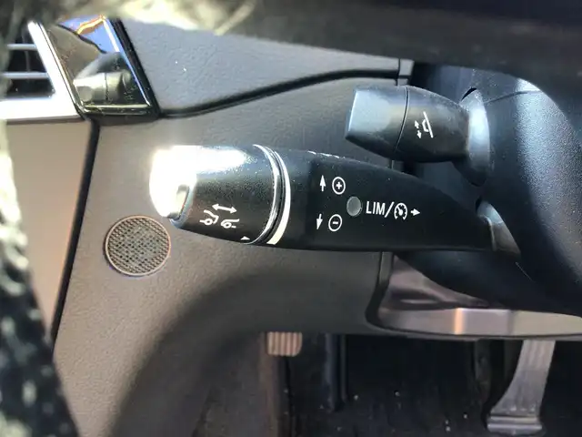 メルセデス・ベンツ Ｃ１８０ 福井県 2013(平25)年 4.7万km オブシディアンブラック 純正ナビ/17インチメルセデスアルミ/HIDヘッドランプ/プッシュスタート/ETC/レーダー探知機/ハーフレザー/前席パワーシート/オートライト/スマートキー2/クルーズコントロール