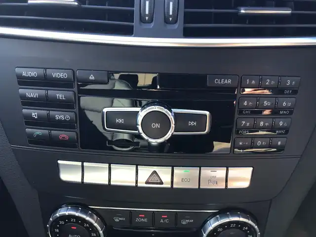 メルセデス・ベンツ Ｃ１８０ 福井県 2013(平25)年 4.7万km オブシディアンブラック 純正ナビ/17インチメルセデスアルミ/HIDヘッドランプ/プッシュスタート/ETC/レーダー探知機/ハーフレザー/前席パワーシート/オートライト/スマートキー2/クルーズコントロール