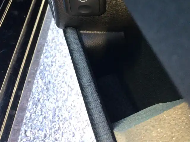 メルセデス・ベンツ Ｃ１８０ 福井県 2013(平25)年 4.7万km オブシディアンブラック 純正ナビ/17インチメルセデスアルミ/HIDヘッドランプ/プッシュスタート/ETC/レーダー探知機/ハーフレザー/前席パワーシート/オートライト/スマートキー2/クルーズコントロール