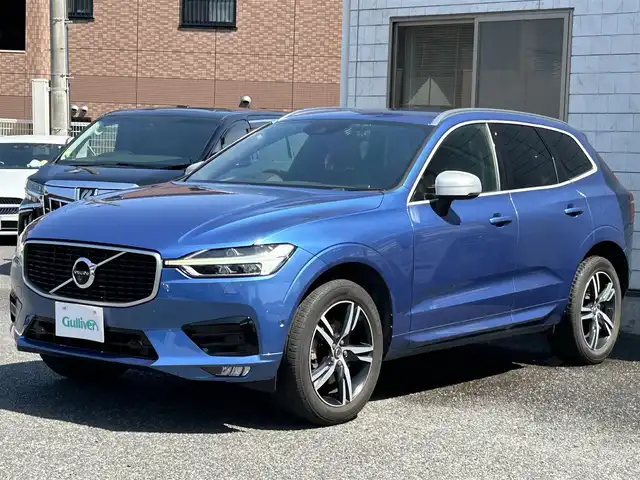 ボルボ ＸＣ６０ D4 AWD Rデザイン 福岡県 2018(平30)年 11万km 青 4WD/純正12.3インチメモリナビ/　(AM/FM/CD/USB/Bluetooth/iPod/フルセグTV)/バック/フロント/サイドカメラ/アラウンドビューカメラ/ボルボインテリセーフ/・横滑り防止装置/・車線逸脱回避支援機能/・パーキングアシスト/・クロストラフィックアラート/・ブラインドスポットモニター/・アクティブベンディングライト/・オートライト/・ロードサインインフォメーション/・自動駐車/・衝突回避アシスト/ルーフレール/純正19インチアルミホイール/パワーバックドア/黒ハーフレザーシート/パワーシート（運転席/助手席）/クルーズコントロール/パドルシフト/クリアランスソナー/コナーセンサー/オートハイビームライト/COMTECドライブレコーダー【ZDR-015】/ビルトインETC/シートヒーター/グローブボックスクーラー/電格ミラー/ドアバイザー/ISOFIX/12V電源ソケット/スペアキー×1/保証書/取扱説明書