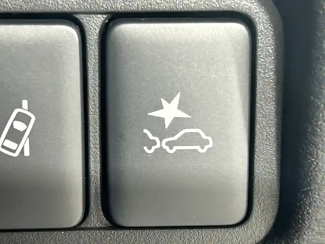 三菱 デリカＤ：５ シャモニー 神奈川県 2025(令7)年 0.1万km未満 白Ⅱ 4WD　/e-Assist/オリジナルナビ取付パッケージ＋リアモニター取付パッケージ/社外アルパインD:5専用11型ナビゲーション【EX11NX】/フルセグ　CD DVD　SD　AM FM USB　Bluetooth　AUX　HDMI　Applecarplay　Androidauto/マルチアラウンドモニター【自動防眩ミラー】/衝突被害軽減ブレーキ/車線逸脱警報システム/レーダークルーズコントロールシステム/オートマチックハイビーム/誤発進抑制機能【前進時】/後側方車両検知警報システム【BSW】/後退時車両検知警報システム/ワンタッチ開閉機能付き両側電動スライドドア/パワーバックドア/オートストップ＆ゴー【アイドリングストップ】/スエード合皮コンビシート/運転席パワーシート/前席シートヒーター/革巻きステアリング/ステアリングヒーター/パドルシフト/アルミペダル/リヤヒーター/ECO/プッシュスタート/スマートキー/純正18インチアルミホイール/LEDヘッドランプ/LEDフロントフォグランプ/オートライト/スペアキー