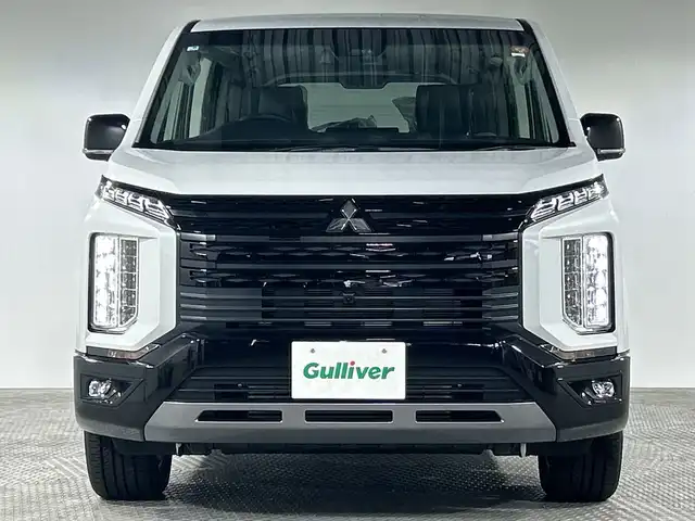 三菱 デリカＤ：５ シャモニー 神奈川県 2025(令7)年 0.1万km未満 白Ⅱ 4WD　/e-Assist/オリジナルナビ取付パッケージ＋リアモニター取付パッケージ/社外アルパインD:5専用11型ナビゲーション【EX11NX】/フルセグ　CD DVD　SD　AM FM USB　Bluetooth　AUX　HDMI　Applecarplay　Androidauto/マルチアラウンドモニター【自動防眩ミラー】/衝突被害軽減ブレーキ/車線逸脱警報システム/レーダークルーズコントロールシステム/オートマチックハイビーム/誤発進抑制機能【前進時】/後側方車両検知警報システム【BSW】/後退時車両検知警報システム/ワンタッチ開閉機能付き両側電動スライドドア/パワーバックドア/オートストップ＆ゴー【アイドリングストップ】/スエード合皮コンビシート/運転席パワーシート/前席シートヒーター/革巻きステアリング/ステアリングヒーター/パドルシフト/アルミペダル/リヤヒーター/ECO/プッシュスタート/スマートキー/純正18インチアルミホイール/LEDヘッドランプ/LEDフロントフォグランプ/オートライト/スペアキー