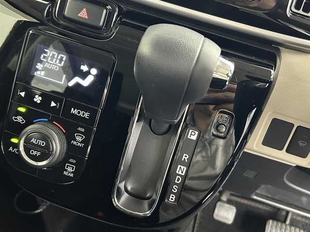 ダイハツ ムーヴ キャンバス X ブラックインテリア リミテッド SAⅢ 道央・札幌 2020(令2)年 1.7万km ブラックマイカメタリック ・衝突被害軽減ブレーキ/・レーンキープアシスト/・オートハイビーム/・純正ナビ/・フルセグ/BT/CD/DVD/USB/・アラウンドビューモニター/・両側パワースライドドア/・シートヒーター/・寒冷地仕様/・アイドリングストップ/・ドライブレコーダー前後/・プッシュスタート