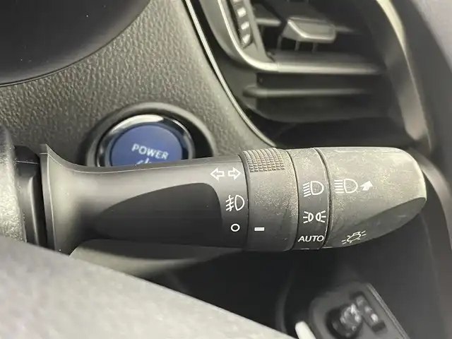トヨタ Ｃ－ＨＲ G モード ネロ 熊本県 2019(令1)年 8.1万km ブラックマイカ 純正SDナビNSZT-68T/AM/FM/CD/Bluetooth/フルセグテレビ　/バックカメラ　/ビルトインETC/前後クリアランスソナー/前席シートヒーター/トヨタセーフティーセンス/・プリクラッシュセーフティ/・レーンキープアシスト/・アダブティブクルーズコントロール/・ブラインドスポットモニター/横滑り防止/ハーフレザーシート/純正フロアマット/純正１８インチAW/ダブルオートエアコン　/オートライト　/オートマチックハイビーム　/LEDヘッドライト/フォグライト/スマートキー/プッシュスタート/スペアキー1本/取扱説明書