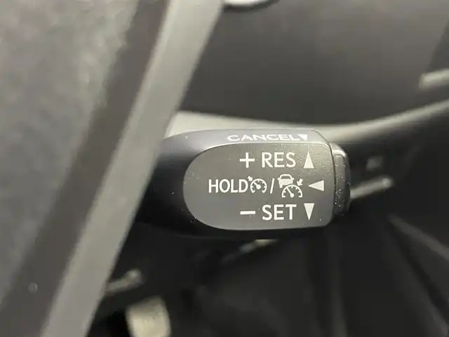 トヨタ Ｃ－ＨＲ G モード ネロ 熊本県 2019(令1)年 8.1万km ブラックマイカ 純正SDナビNSZT-68T/AM/FM/CD/Bluetooth/フルセグテレビ　/バックカメラ　/ビルトインETC/前後クリアランスソナー/前席シートヒーター/トヨタセーフティーセンス/・プリクラッシュセーフティ/・レーンキープアシスト/・アダブティブクルーズコントロール/・ブラインドスポットモニター/横滑り防止/ハーフレザーシート/純正フロアマット/純正１８インチAW/ダブルオートエアコン　/オートライト　/オートマチックハイビーム　/LEDヘッドライト/フォグライト/スマートキー/プッシュスタート/スペアキー1本/取扱説明書