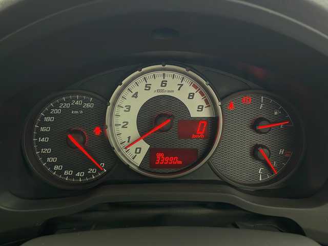 トヨタ ８６ GT 秋田県 2014(平26)年 3.4万km サテンホワイトパール 社外クロススピード19インチアルミホイール/ストラーダナビ/（AM/FM/CD/DVD/BT）/フルセグTV/TRDエアロ/TRDトランクスポイラー/BLITZ車高調/クロスフロントタワーバー/HKSマフラー/ETC/プッシュスタート/スマートキー/スペアキー/オートライト/フォグランプ/HIDヘッドライト/純正フロアマット/電格ミラー/革巻きステアリング/サイド＆カーテンエアバック