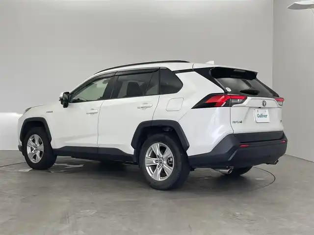 トヨタ ＲＡＶ４ ハイブリットX 埼玉県 2019(平31)年 4.2万km ホワイトパールクリスタルシャイン 純正９インチナビ　バックカメラ　ＢＳＭ　ＥＴＣ２．０　ＬＥＤヘッドライト　セーフティセンス　レーダークルーズコントロール　ドライブレコーダー　ＨＤＭＩ　コーナーセンサー　プッシュスタート