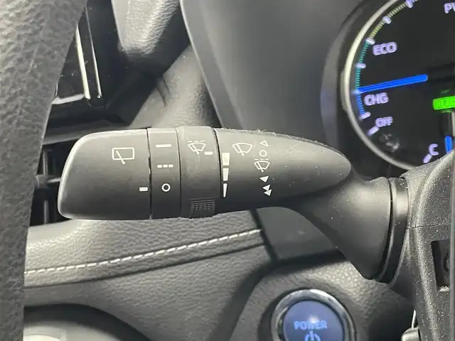 トヨタ ＲＡＶ４ ハイブリットX 埼玉県 2019(平31)年 4.2万km ホワイトパールクリスタルシャイン 純正９インチナビ　バックカメラ　ＢＳＭ　ＥＴＣ２．０　ＬＥＤヘッドライト　セーフティセンス　レーダークルーズコントロール　ドライブレコーダー　ＨＤＭＩ　コーナーセンサー　プッシュスタート