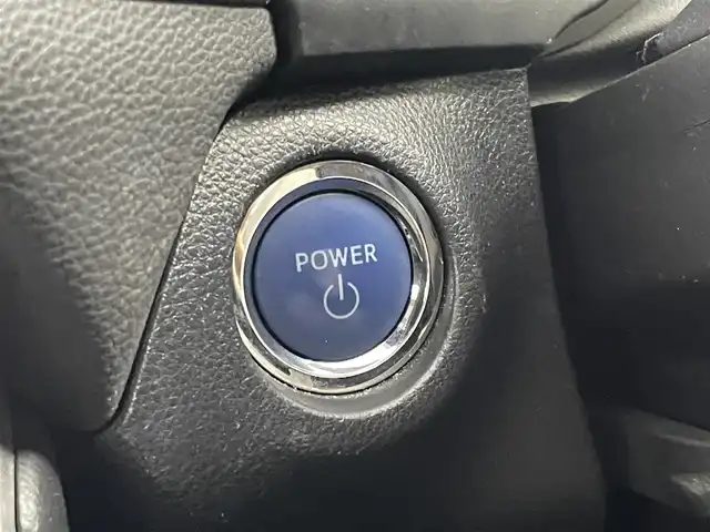 トヨタ ＲＡＶ４ ハイブリットX 埼玉県 2019(平31)年 4.2万km ホワイトパールクリスタルシャイン 純正９インチナビ　バックカメラ　ＢＳＭ　ＥＴＣ２．０　ＬＥＤヘッドライト　セーフティセンス　レーダークルーズコントロール　ドライブレコーダー　ＨＤＭＩ　コーナーセンサー　プッシュスタート