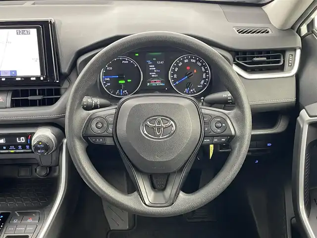 トヨタ ＲＡＶ４ ハイブリットX 埼玉県 2019(平31)年 4.2万km ホワイトパールクリスタルシャイン 純正９インチナビ　バックカメラ　ＢＳＭ　ＥＴＣ２．０　ＬＥＤヘッドライト　セーフティセンス　レーダークルーズコントロール　ドライブレコーダー　ＨＤＭＩ　コーナーセンサー　プッシュスタート