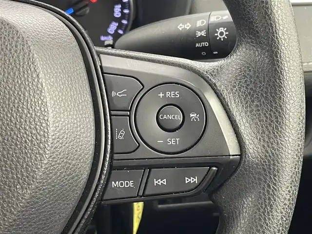 トヨタ ＲＡＶ４ ハイブリットX 埼玉県 2019(平31)年 4.2万km ホワイトパールクリスタルシャイン 純正９インチナビ　バックカメラ　ＢＳＭ　ＥＴＣ２．０　ＬＥＤヘッドライト　セーフティセンス　レーダークルーズコントロール　ドライブレコーダー　ＨＤＭＩ　コーナーセンサー　プッシュスタート